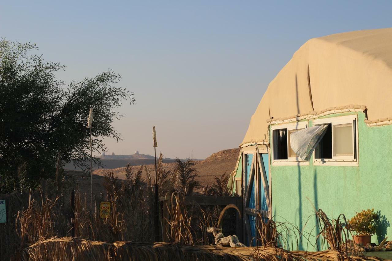 Silent Arrow Hotel Mitzpe Ramon Exterior photo